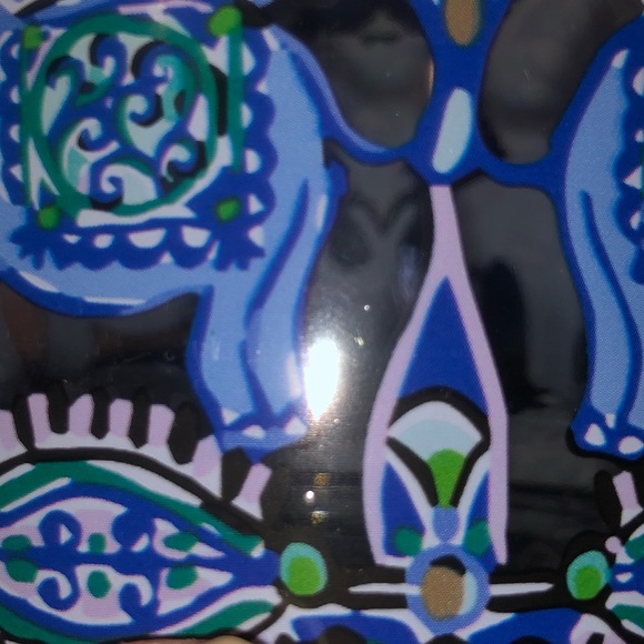 Lilly Pulitzer Blue Grotto Fan Favorite Engineered GWP Set Of 4 Cups - Picture 12 of 16